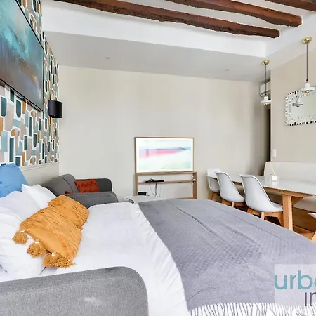 Urban Flat 70 - Authentic 3bdr Parisian Flat * Parigi